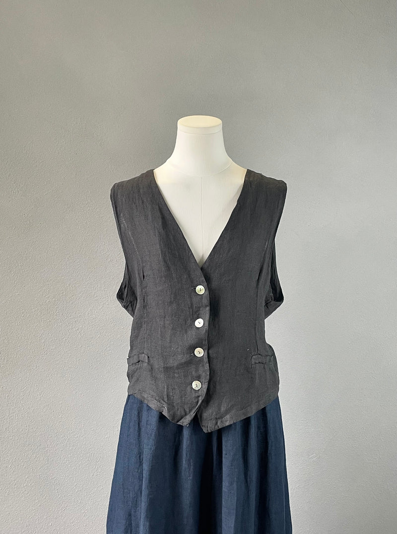 Nyx Linen Vest