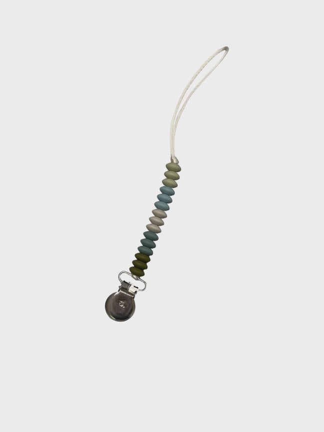 Ezra Pacifier Clip in Lint